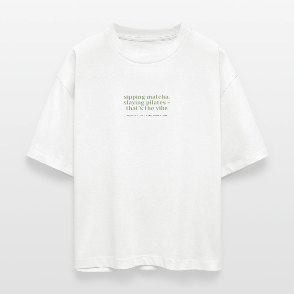 "sipping matcha" boxy T-Shirt - Weiß