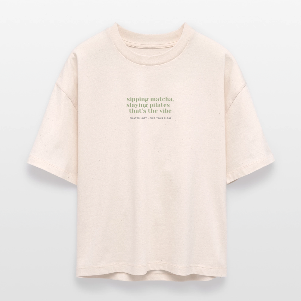 "sipping matcha" boxy T-Shirt - Weißgrau